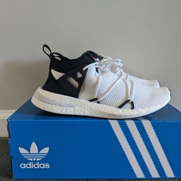 adidas women's white arkyn sneakers